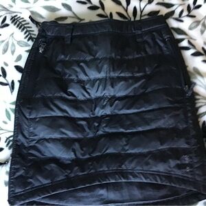 Women’s Skhoop down skirt. Black. Small